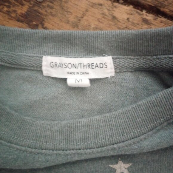Grayson Threads Green Star Sweater – Size M - Picture 2 of 3